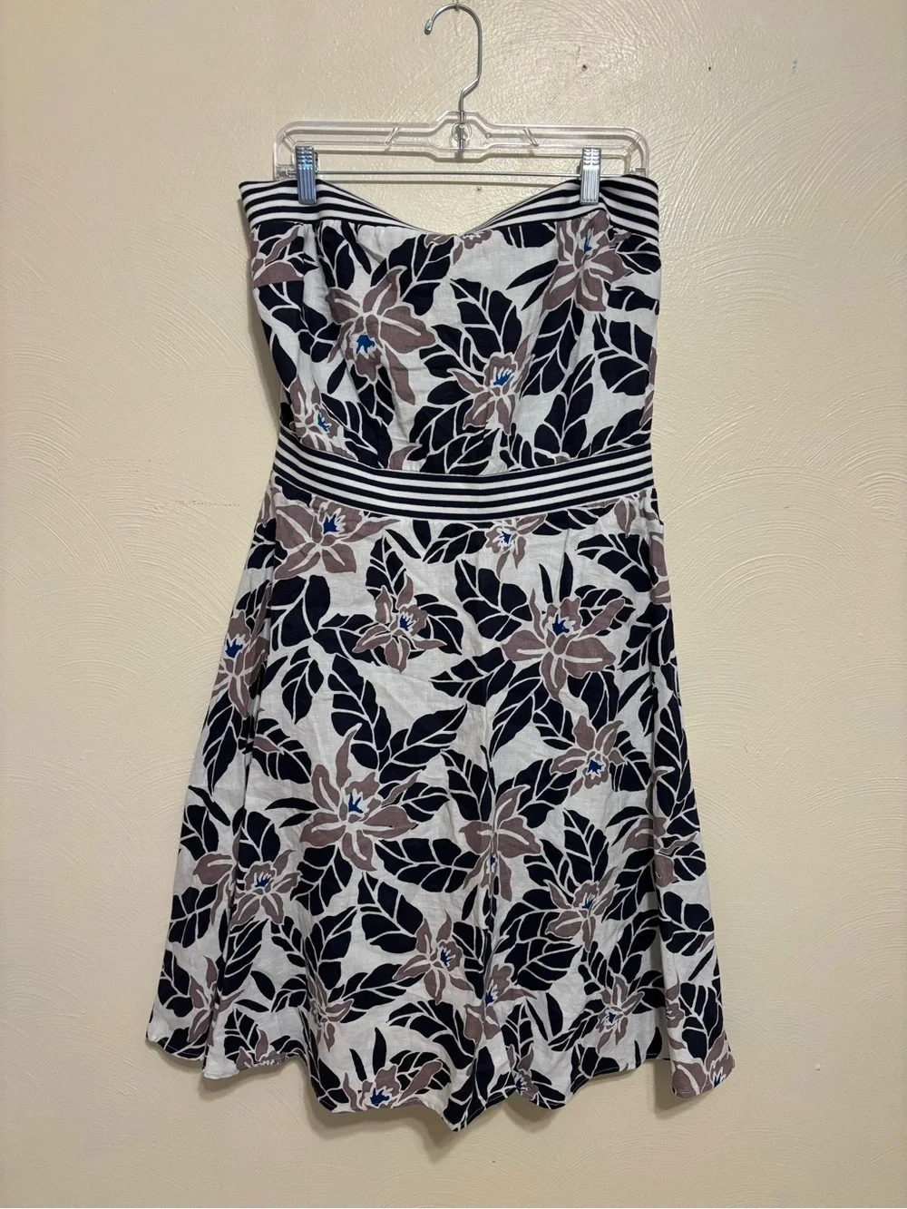 Tommy Bahama 100% Linen Strapless Floral Dress Large NWT - Picture 2 of 9